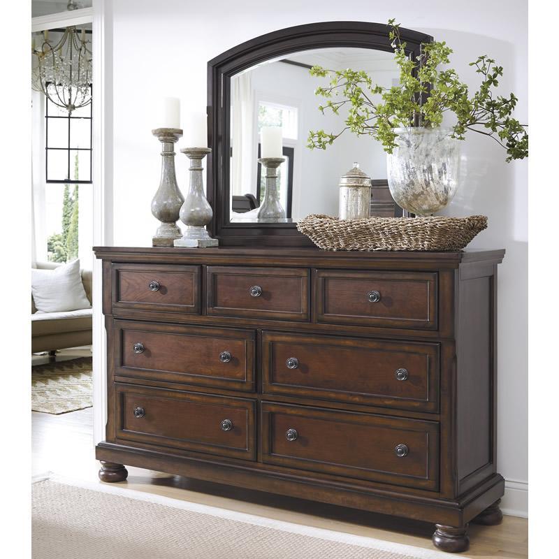 Millennium Porter B697 5 pc Queen Panel Bedroom Set IMAGE 3