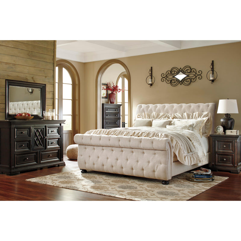 Signature Design by Ashley Willenburg King Upholstered Bed B643-78/B643-76/B643-99 IMAGE 3