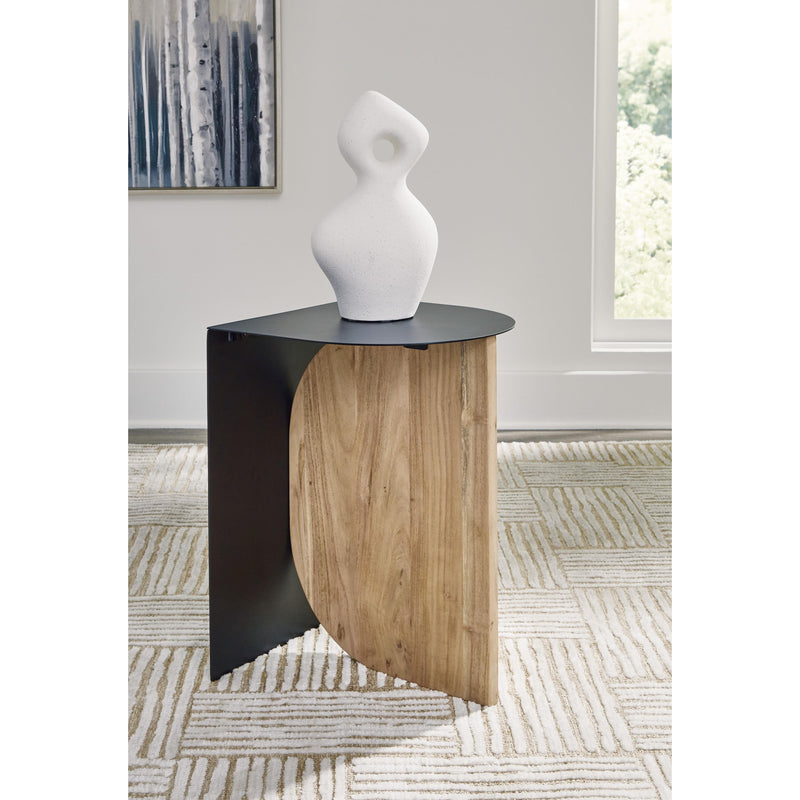 Signature Design by Ashley Ladgate Accent Table A4000628 IMAGE 5