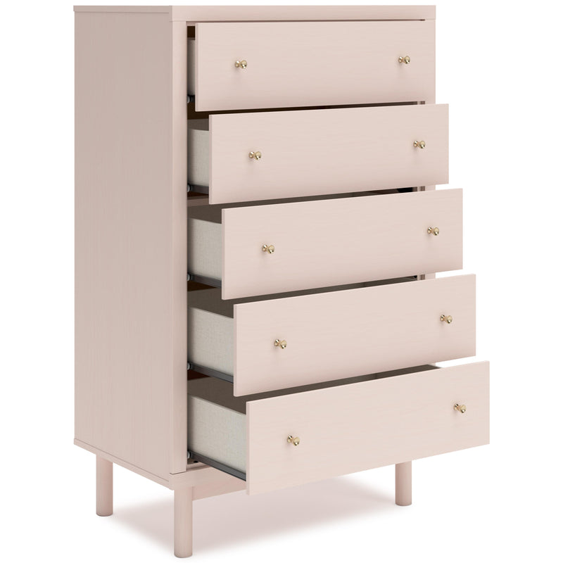 Signature Design by Ashley Wistenpine 5-Drawer Chest B1323-245 IMAGE 2