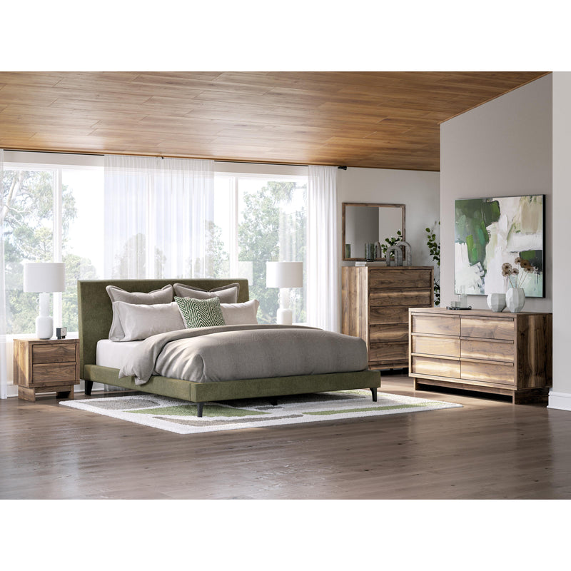 Signature Design by Ashley Chirason PCB3367-36 Bedroom Mirror IMAGE 4